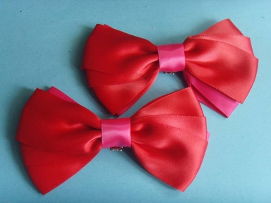 Big size red satin ribbon shoelace bows with metal clips